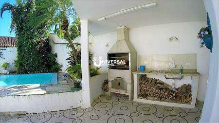 Casa (Novo) à venda no Balneário Praia do Pernambuco: 